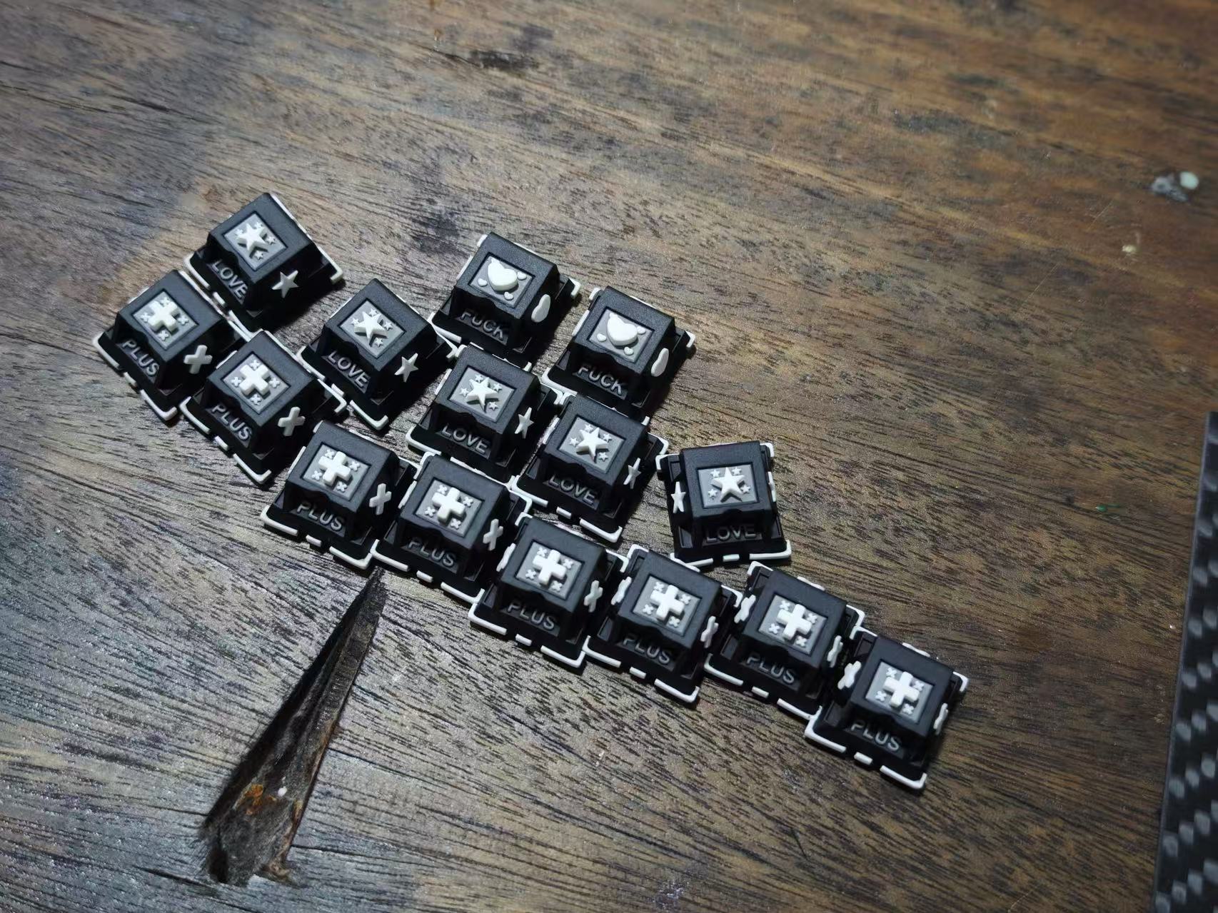 Single Three-dimensional Creat - огляд і ціна Gaming Home Accessories